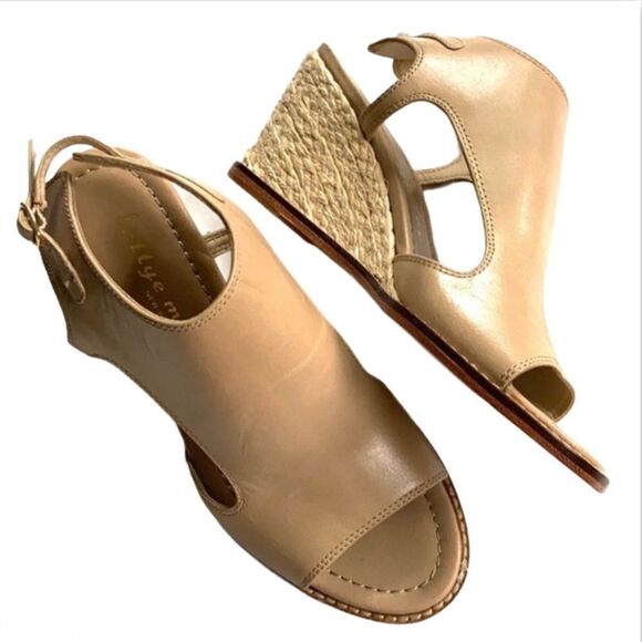 Like new Bettye Muller leather wedge sandals - Picture 1 of 8